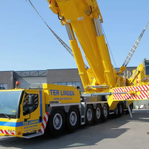 Chuyên xe cẩu Kato Bình Dương