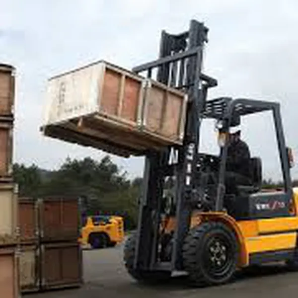 Dịch vụ cho thuê xe nâng Quận 9 giá rẻ nhất.