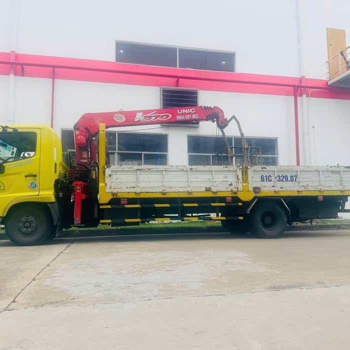 Dịch vụ cho thuê xe cẩu 5 tấn Thủ Dầu Một