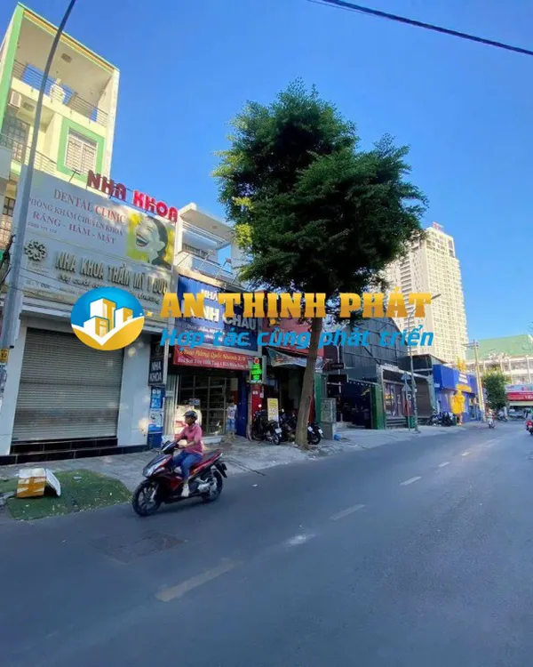 CHO THUÊ NGUYÊN TÒA NHÀ VĂN PHÒNG 27 QUỐC HƯƠNG PHƯỜNG THẢO ĐIỀN