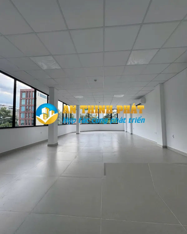 CHO THUÊ NHÀ VĂN PHÒNG 40 TẠ HIỆN CẠNH TRƯƠNG VĂN BANG