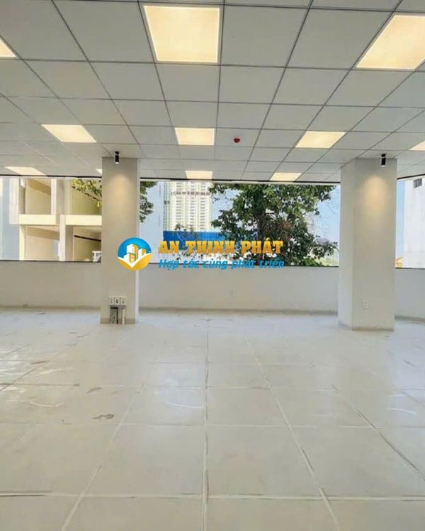 Cho thuê tòa nhà văn phòng Thạnh Mỹ Lợi căn góc 2 mặt tiền