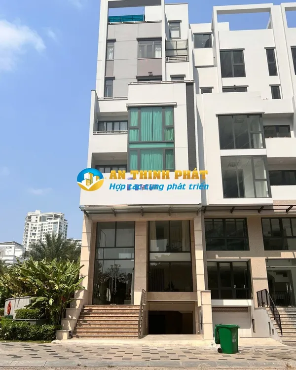CHO THUÊ TÒA NHÀ VĂN PHÒNG GÓC 2 MẶT TIỀN ĐƯỜNG BÁT NÀN GIÁ TỐT