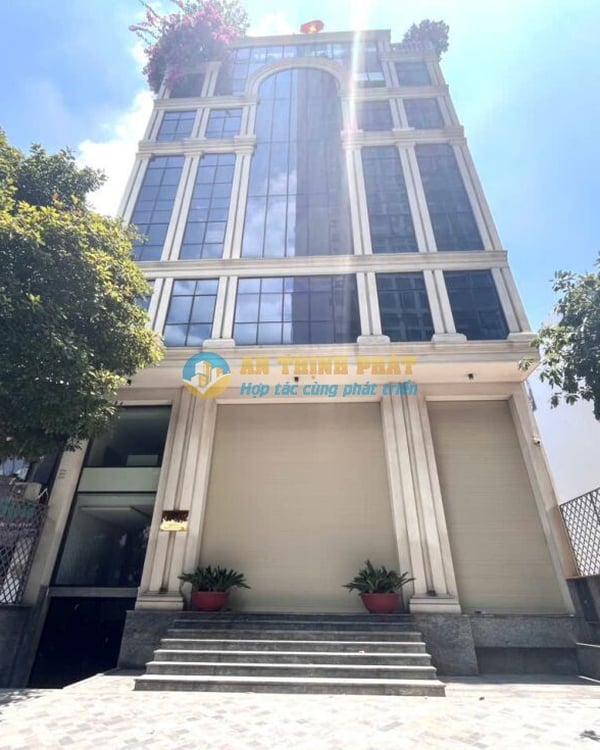 CHO THUÊ TÒA NHÀ VĂN PHÒNG DƯỜNG 60 TRƯƠNG VĂN BANG NGANG 14M