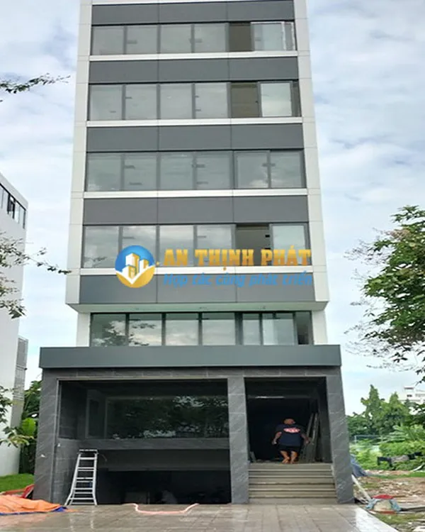 CHO THUÊ TÒA NHÀ  ĐƯỜNG TRƯƠNG VĂN BANG DT550M2