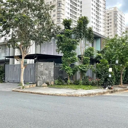 Cho Thuê Biệt Thự 3 Mặt Tiền tại khu Biệt Thự Mỹ Phú 2, Phú Mỹ Hưng, Quận 7