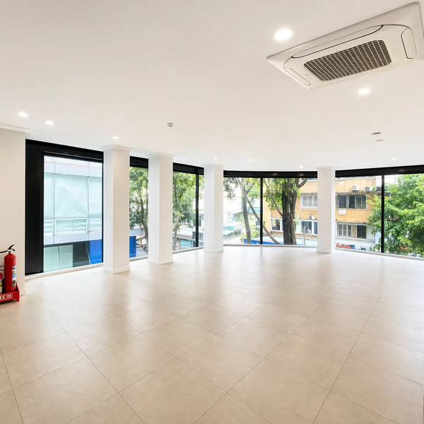 Bán Tòa Nhà 722 Sư Vạn Hạnh, Phường Hòa Hưng Quận 10 ngay Vạn Hạnh Mall