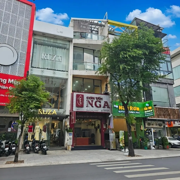 Bán Nhà Mặt Tiền Sư Vạn Hạnh Quận 10 – Vị Trí Kinh Doanh Đắc Địa, Giá Trị Đầu Tư Cao