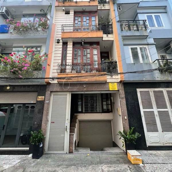 Bán Nhà 133C Hoa Lan Quận Phú Nhuận, TP.HCM Hầm + 4 Tầng