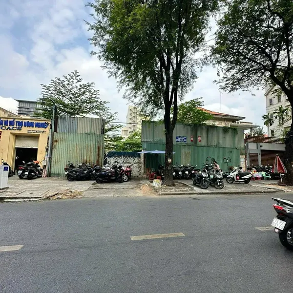 Bán Đất Lớn 182 Nguyễn Văn Thủ, Phường Tân Định, Quận 1 Hồ Chí Minh