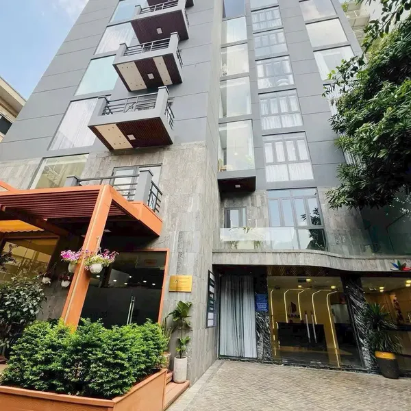 Bán Tòa Nhà 215 Nguyễn Văn Thủ, P. Tân Định, Quận 1, TP.HCM