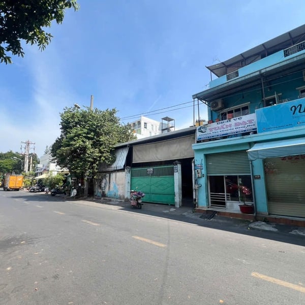 Bán Nhà 22-24 Huỳnh Lan Khanh, Phường 2, Quận Tân Bình TPHCM