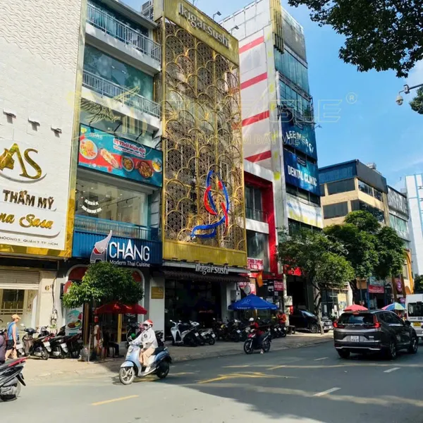 Bán nhà mặt tiền 4A Cao Thắng, P.5, Quận 3, TP.HCM ngay ngã 3 Nguyễn Thị Minh Khai khu vực kinh doanh sầm uất nhất.