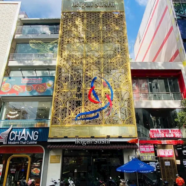 Bán nhà mặt tiền 4A Cao Thắng, P.5, Quận 3, TP.HCM ngay ngã 3 Nguyễn Thị Minh Khai khu vực kinh doanh sầm uất nhất.