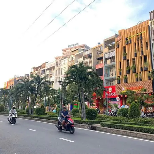 Bán nhà mặt tiền 224-226 Phan Xích Long, Phường 7, Quận Phú Nhuận, TP.HCM trên con phố ẩm thực Phan Xích Long