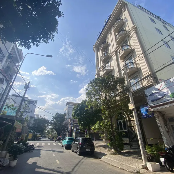 Bán tòa nhà góc 56 Đường Số 23, P.Tân Quy, Quận 7 - 1437m2 Sàn với lối kiến trúc cổ điển