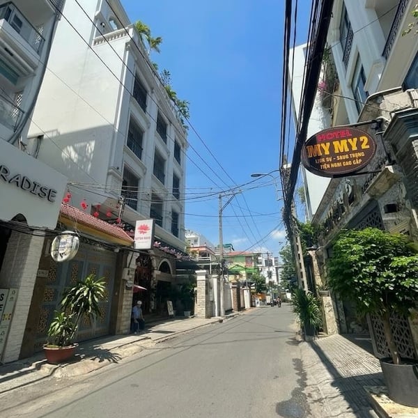 Bán Tòa Nhà 449/23 Sư Vạn Hạnh, Phường 12, Quận 10 Hẻm Vip