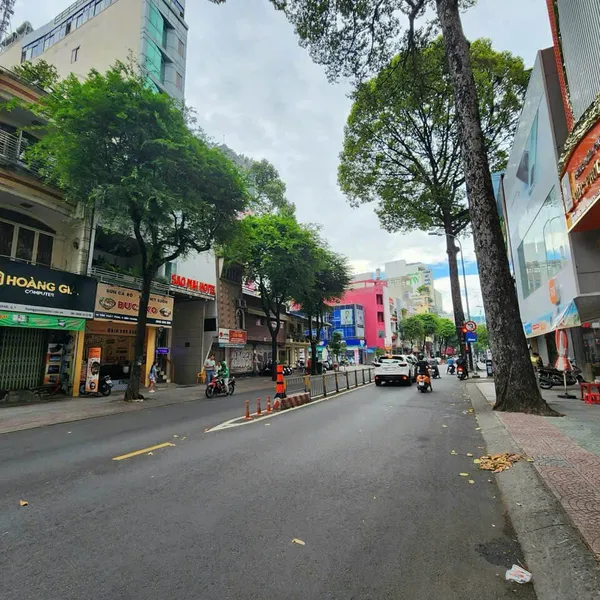 Bán Nhà 37 37A Tôn Thất Tùng, Phường Bến Thành, Quận 1, TP.HCM