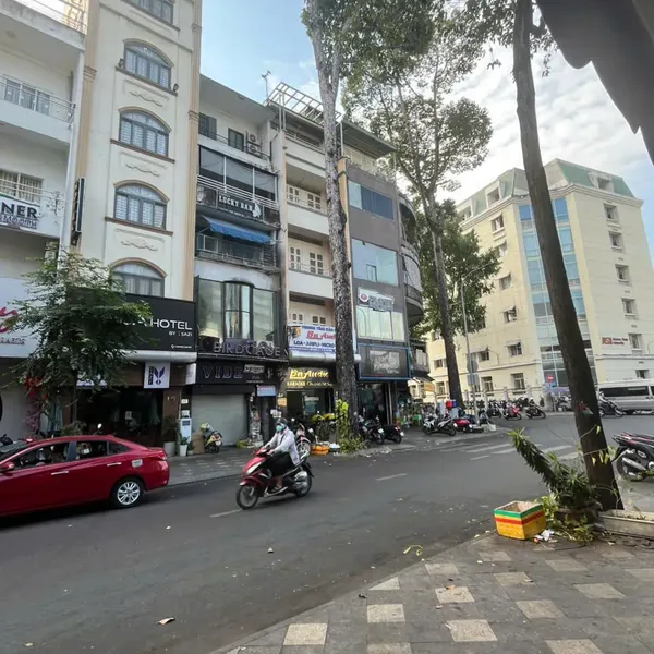 Bán Nhà 51 Huỳnh Thúc Kháng, Phường Sài Gòn Quận 1, TP.HCM