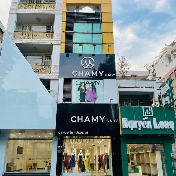 Bán nhà mặt tiền 124 Nguyễn Trãi Quận 5 - Vị trí vàng kinh doanh
