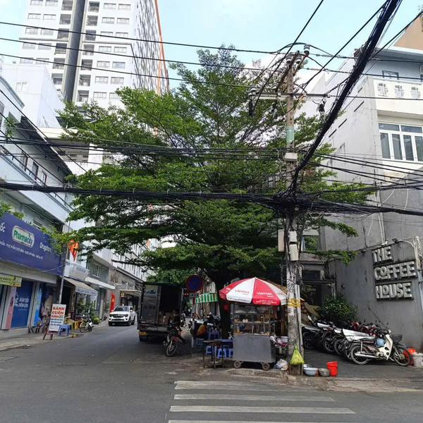 Bán Nhà 75 Nguyễn Văn Thương (D1), Phường 25, Quận Bình Thạnh, TP.HCM