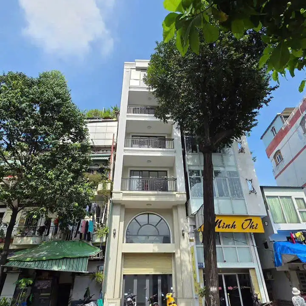 Bán nhà 894 Trường Sa P13 Quận 3 Kết cấu đẹp, vào ở ngay