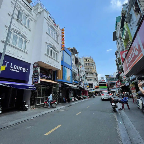 Bán Khách Sạn 16-18 Đỗ Quang Đẩu, Phường Phạm Ngũ Lão, Quận 1, TP.HCM