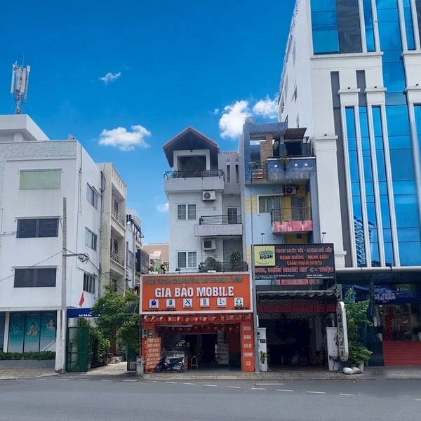 Bán Nhà mặt tiền 15 Hoàng Minh Giám, Phường 9, Quận Phú Nhuận, TP.HCM