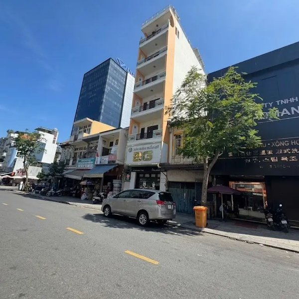 Bán Nhà 10 - 12 Yersin, Phường Cầu Ông Lãnh, Quận 1, TP.HCM.