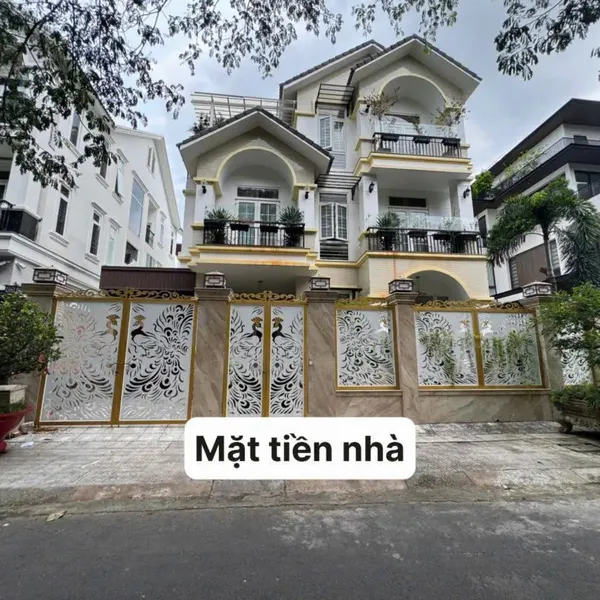 Bán Biệt Thự 8 Diệp Minh Tuyền, KDC Gia Hòa, Phường Phước Long B, Quận 9