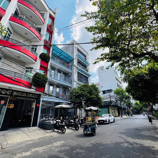 Biệt Thự 12 Bàu Cát 2, Phường 14, Quận Tân Bình, TP.HCM