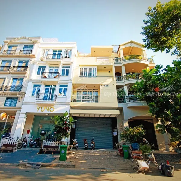 Bán Nhà Phố Hưng Gia 2 khu Biệt Thự Phú Mỹ Hưng Quận 7