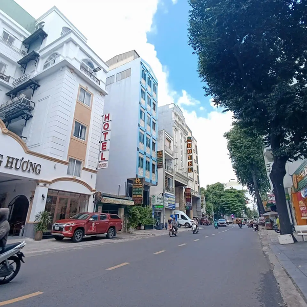 Bán Khách Sạn 99/18 Nguyễn Thái Bình, Phường 4, Quận Tân Bình, TP.HCM