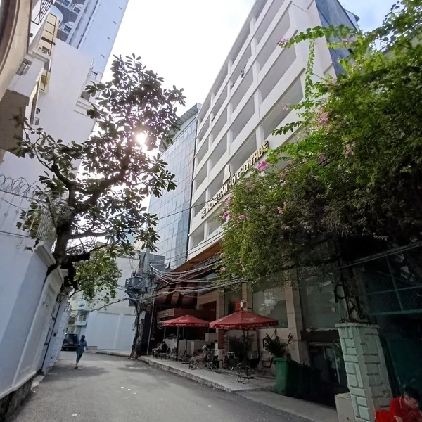 Bán tòa nhà 38/3 Nguyễn Văn Trỗi, Phường 12, Quận Phú Nhuận