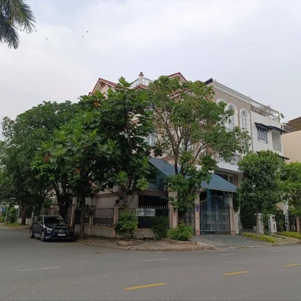 Bán Biệt Thự Góc Nam Thông 3, Khu Đô Thị Phú Mỹ Hưng, Quận 7