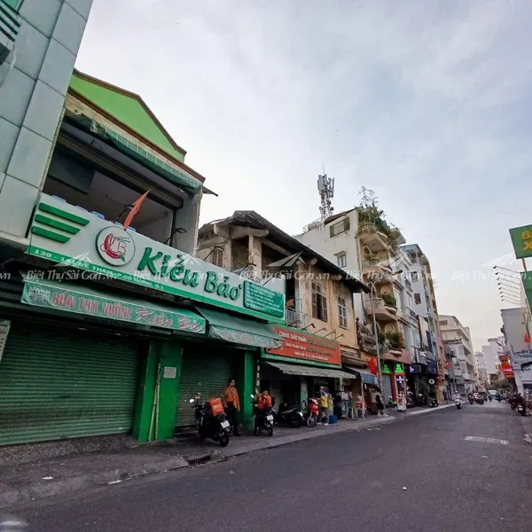 Bán nhà 137 Đề Thám , Phường Cô Giang , Quận 1 , TPHCM