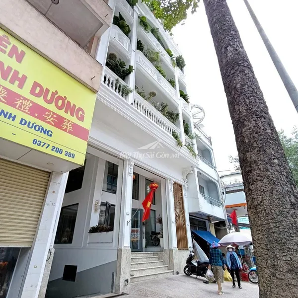 Bán nhà 744A Trần Hưng Đạo , Phường 2 , Quận 5 , Hồ Chí Minh