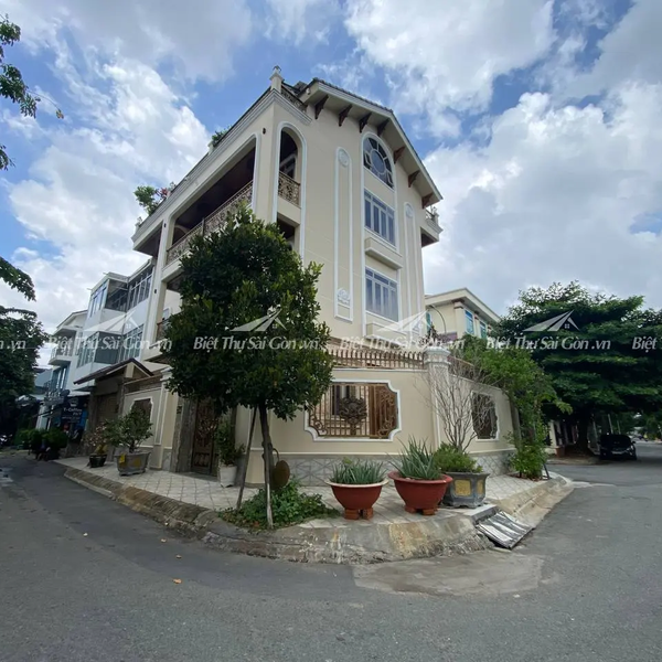 Bán Biệt Thự Bình Lợi, Phường 13, Quận Bình Thạnh, TP.HCM view trực diện Sông