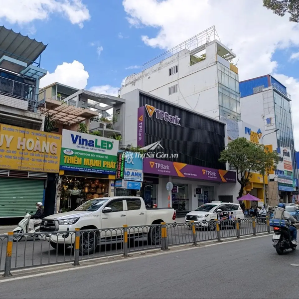 Bán Nhà 307 Tô Hiến Thành, Phường Hòa Hưng, Quận 10, TP.HCM