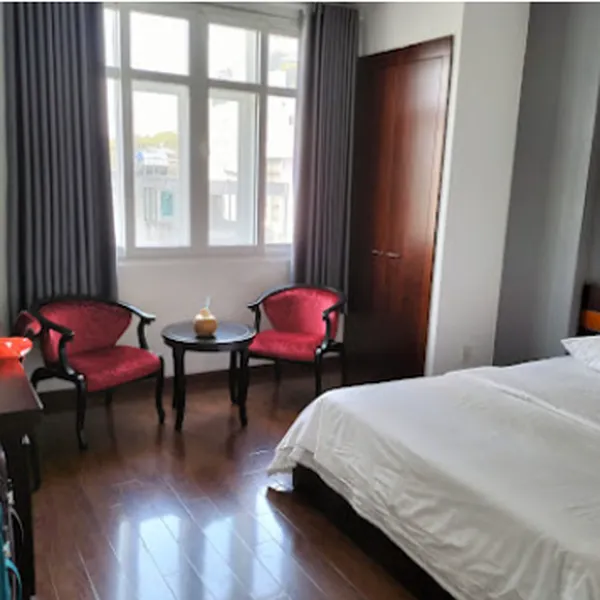 Bán Khách Sạn 247 Lê Thánh Tôn & 28 Trương Định, Quận 1, Hồ Chí Minh