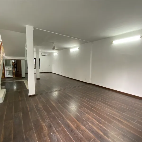 Bán nhà 70 Nguyễn Trọng Tuyển , Phường 15 , Quận Phú Nhuận