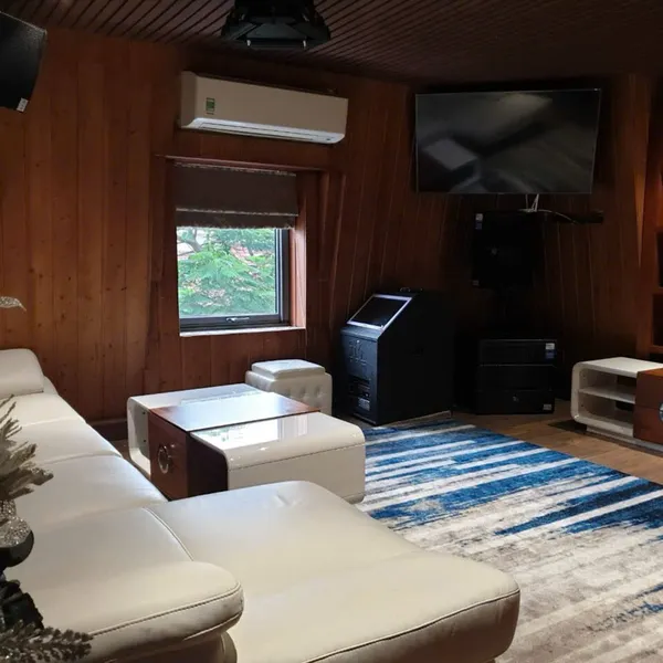 Bán Biệt Thự Nam Thông view trực diện công viên ,Phú Mỹ Hưng Quận 7 | Góc 2MT villa sang trọng