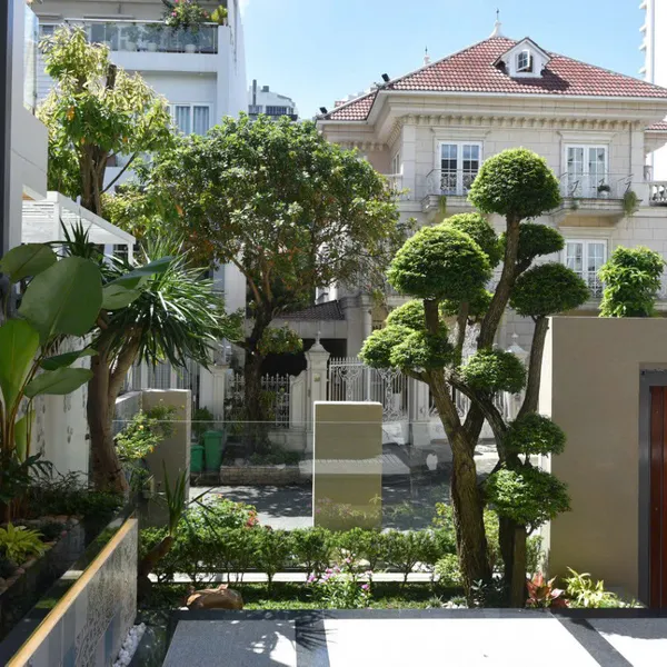 Bán Biệt thự Nam Thông Phú Mỹ Hưng có lối kiến trúc tuyệt đẹp có cả hồ bơi và khuôn viên sân vườn rộng