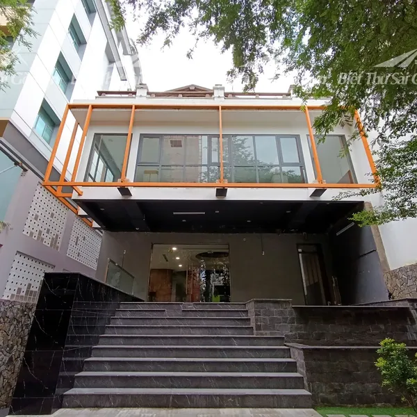 Bán nhà 100 Nguyễn Du, Phường Bến Nghé, Quận 1, TP.HCM gần Nhà Thờ Đức Bà và Dinh Độc Lập