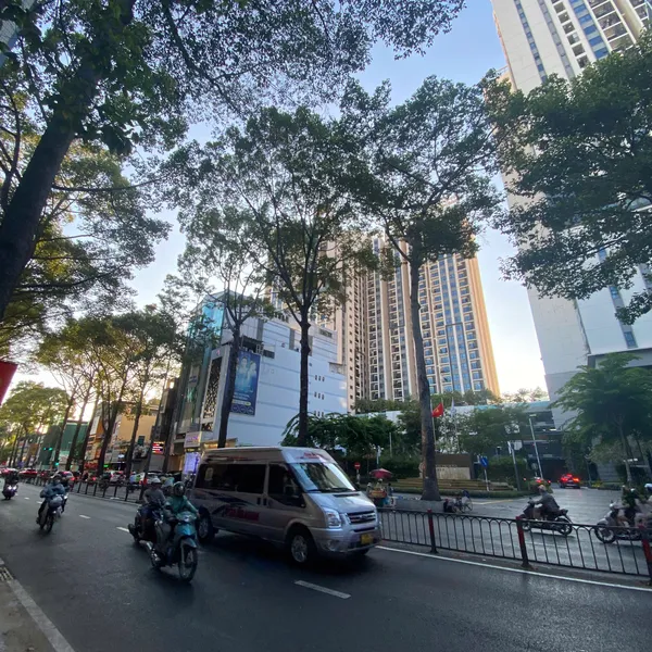Cho thuê nhà 53 đường 3 Tháng 2, phường 11, Quận 10