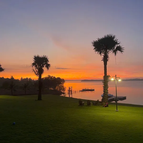 Bán Resort Nghỉ Dưỡng Tuyệt Đẹp bên Hồ Sông Ray, Huyện Cẩm Mỹ Tỉnh Đồng Nai gần TPHCM