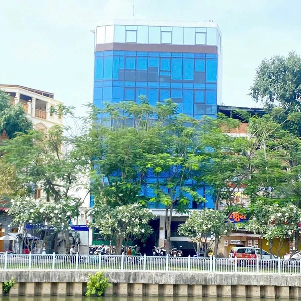 Bán tòa nhà 428 Trường Sa, Phường 2, Phú Nhuận