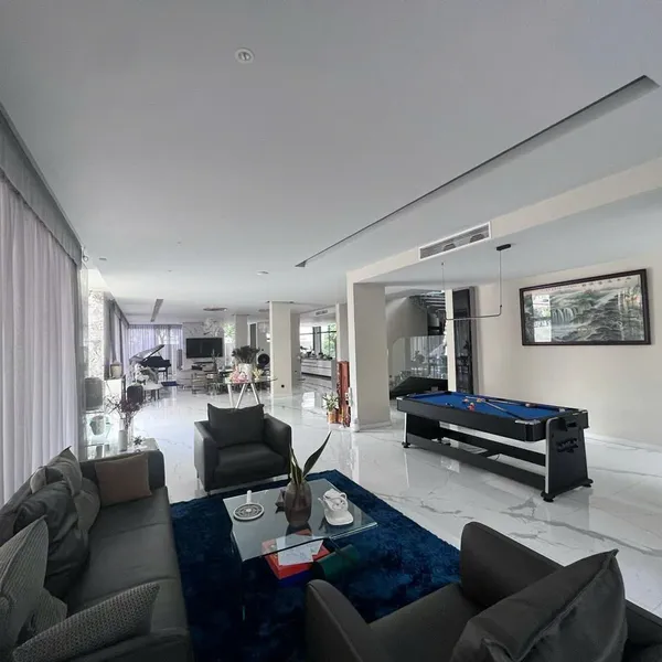 Cho Thuê Biệt Thự 3 Mặt Tiền tại khu Biệt Thự Mỹ Phú 2, Phú Mỹ Hưng, Quận 7