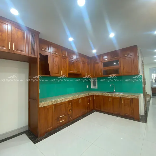 Cho thuê nhà 55 đường 3 Tháng 2, phường 11, Quận 10