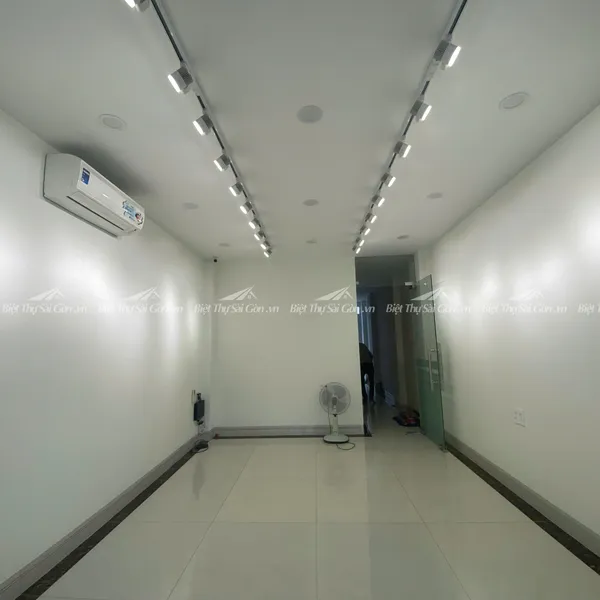 Cho thuê nhà 55 đường 3 Tháng 2, phường 11, Quận 10